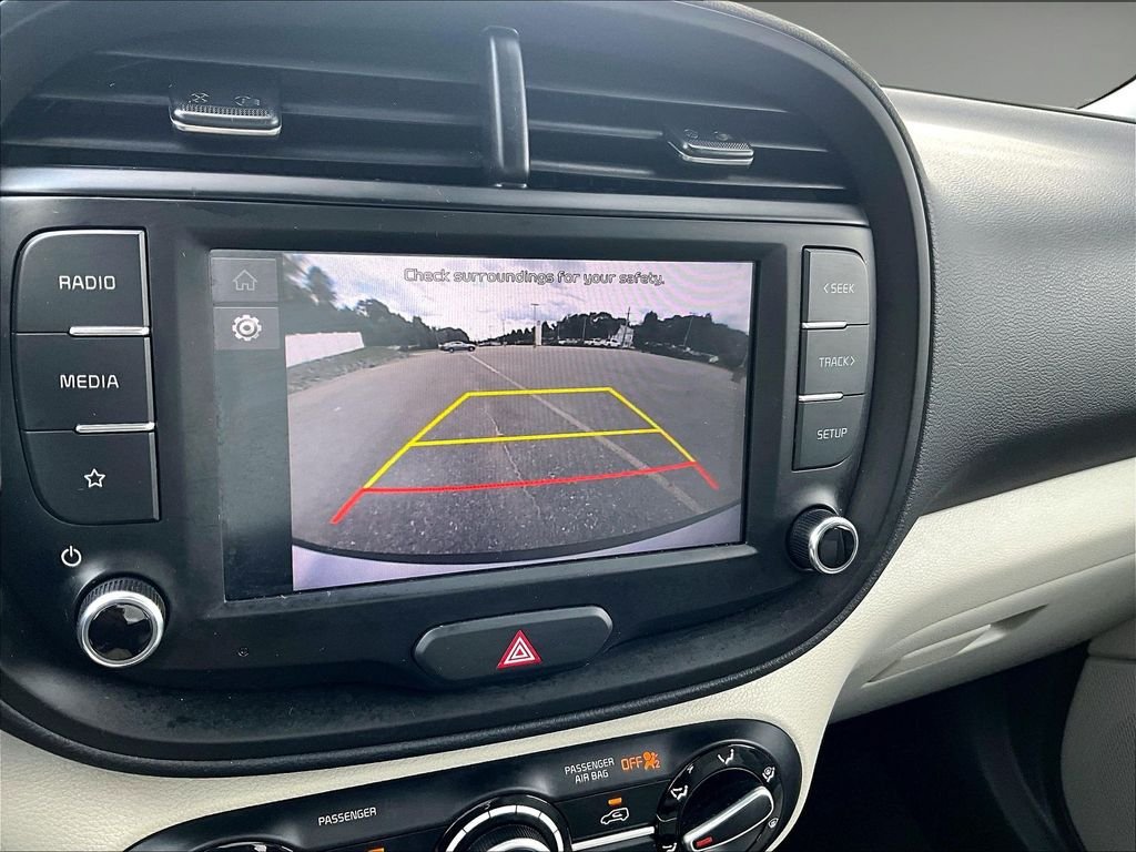 Used 2025 Kia Soul LX w/ LX Technology Package FWD image 19