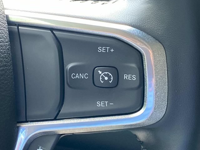 Used 2024 RAM 2500 Laramie AWD/4WD image 19