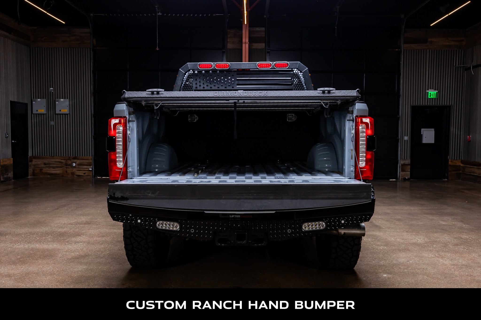 Used 2025 Ford F350 Lariat w/ FX4 Off-Road Package AWD/4WD image 9