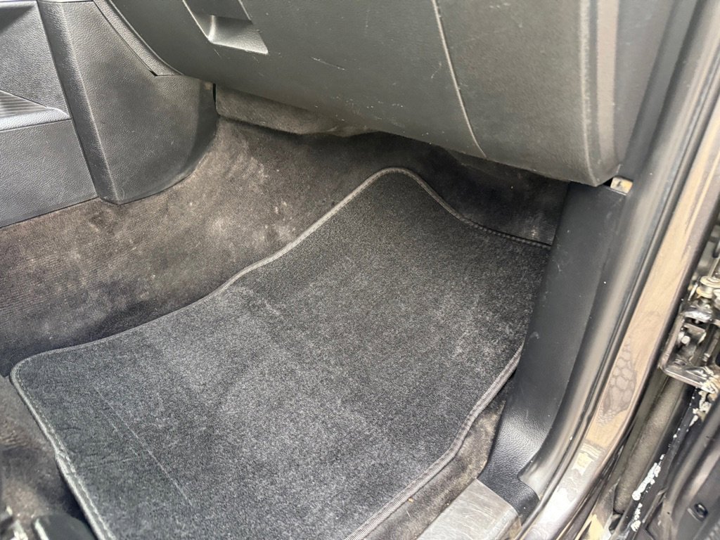 Used 2014 RAM 2500 Limited image 26