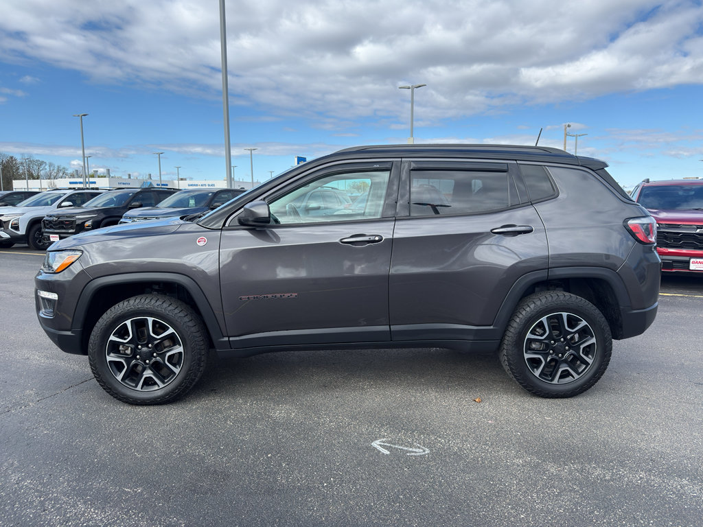 Used 2019 Jeep Compass Trailhawk w/ Leather Interior Group AWD/4WD image 6