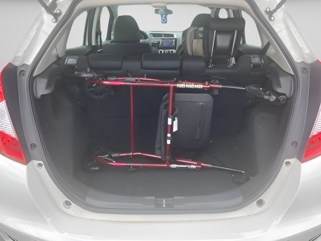 Used 2020 Honda Fit LX image 11
