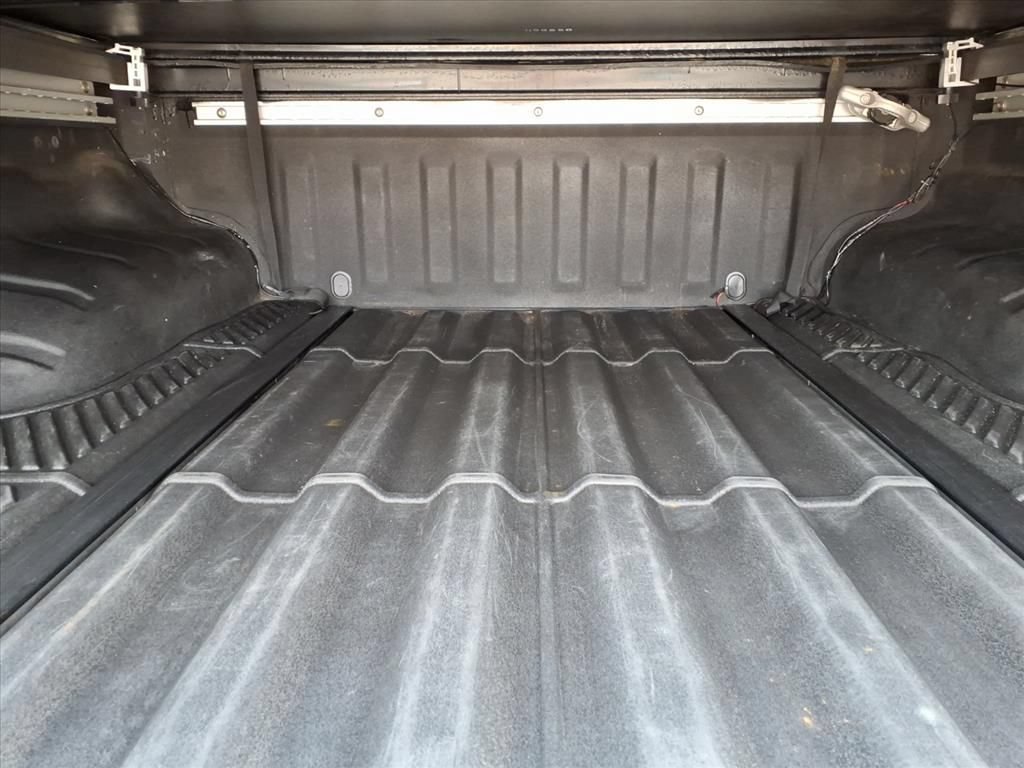 Used 2005 Nissan Frontier LE RWD image 16