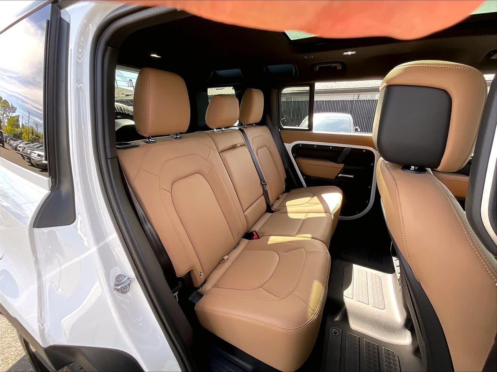 New 2026 Land Rover Defender 110 S AWD/4WD image 27