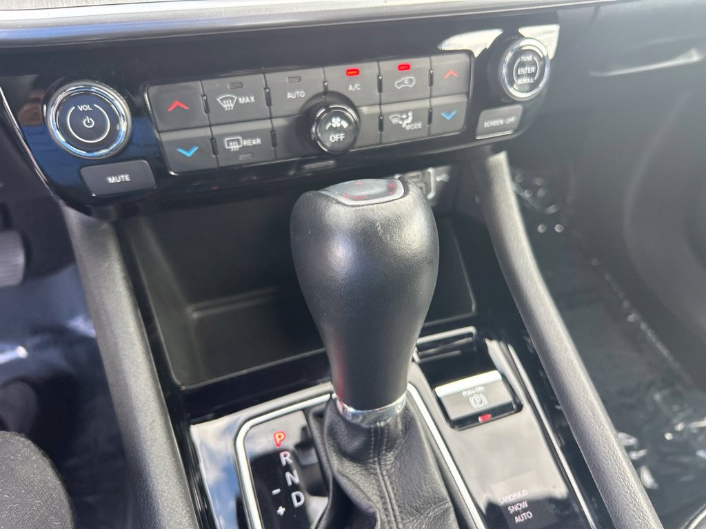 Used 2025 Jeep Compass Limited AWD/4WD image 14