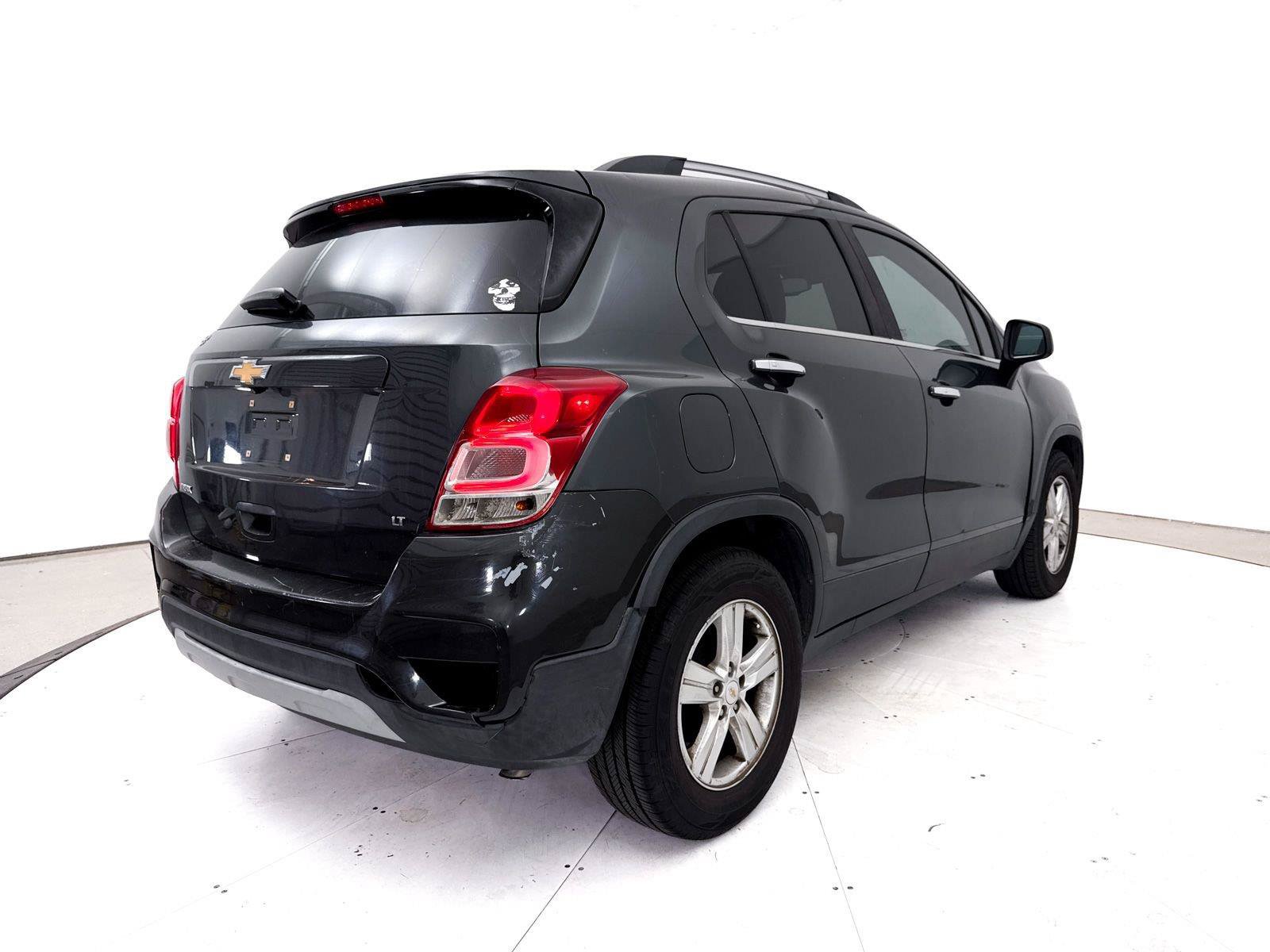 Used 2018 Chevrolet Trax LT w/ LT Convenience Package FWD image 10