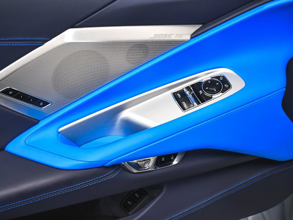 Used 2023 Chevrolet Corvette Stingray Premium Cpe w/ Body-Color Dual Roof Package RWD image 10