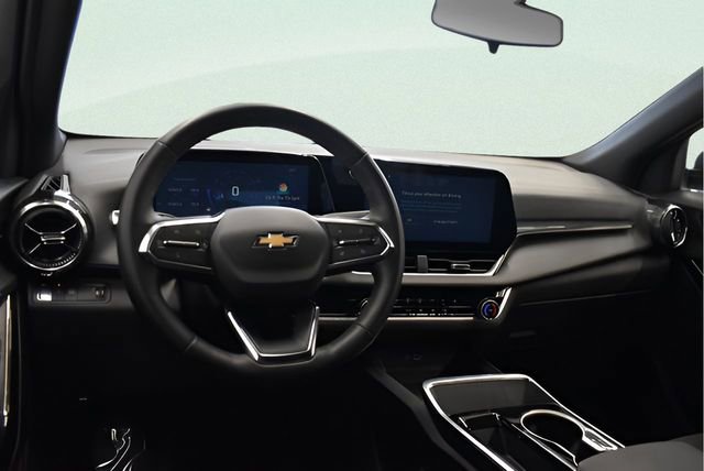 Used 2025 Chevrolet Equinox LT image 23