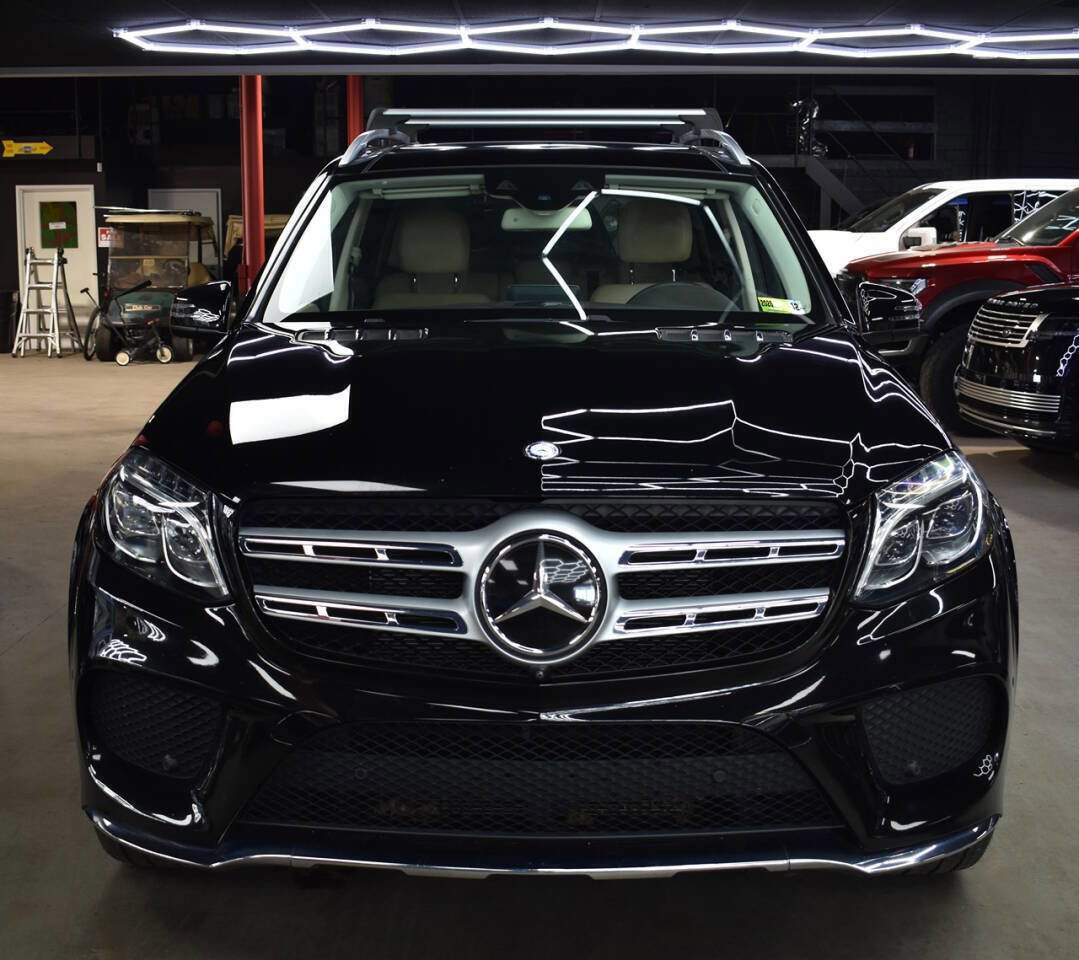 Used 2017 Mercedes-Benz GLS 550 4MATIC image 2
