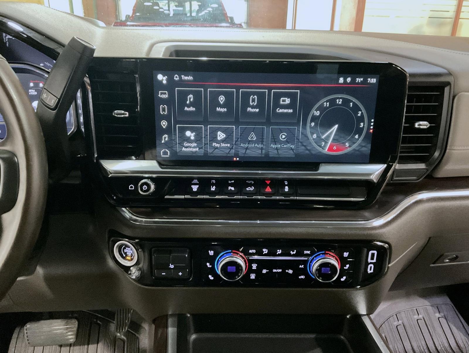 Used 2024 GMC Sierra 2500 SLT w/ SLT Premium Package image 13