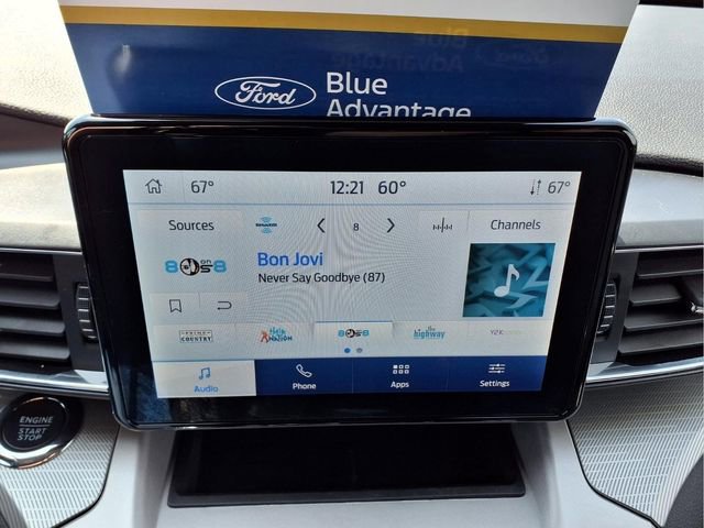 Used 2024 Ford Explorer XLT w/ Equipment Group 202A AWD/4WD image 22