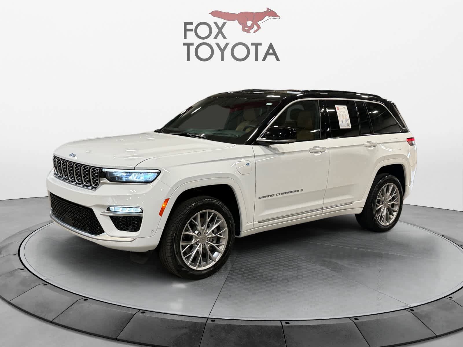 Used 2024 Jeep Grand Cherokee Summit w/ Advanced Protech Group IV AWD/4WD image 1