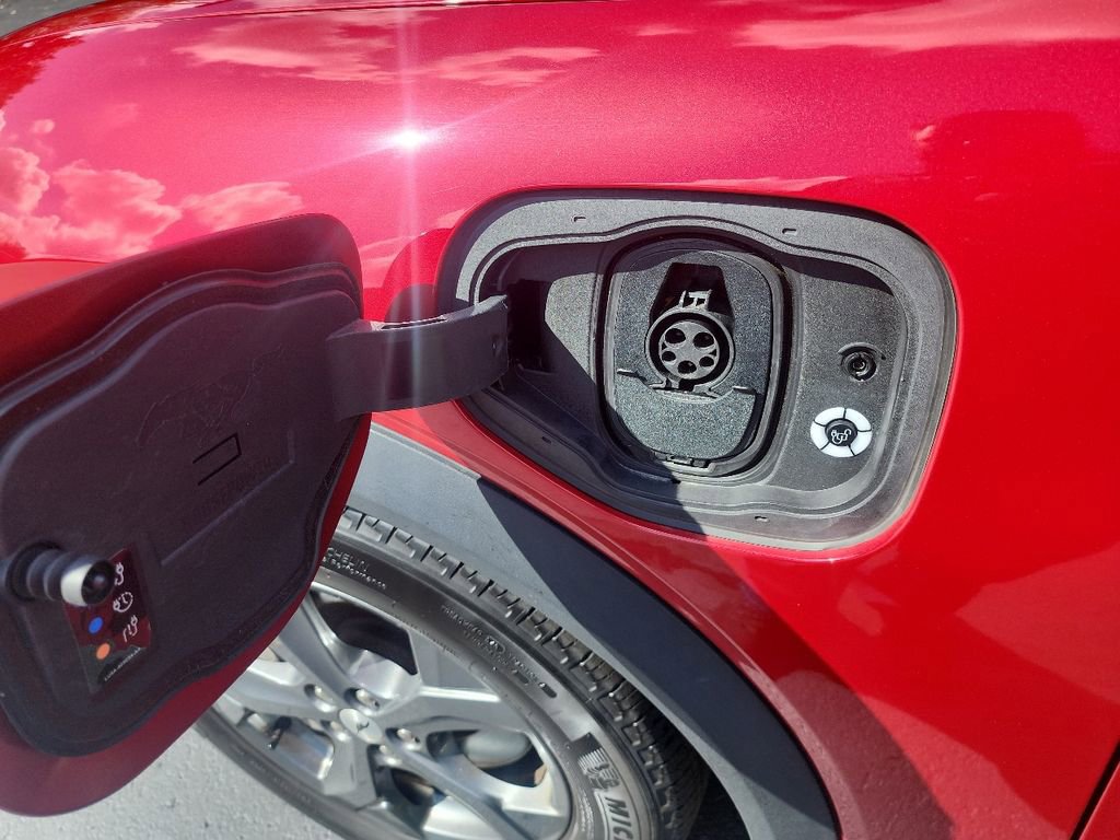 Used 2022 Ford Mustang Mach-E Select image 13