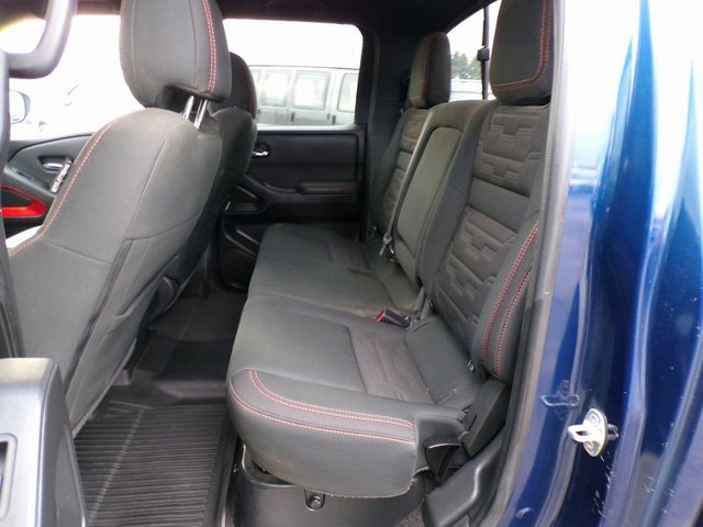 Used 2022 Nissan Frontier PRO-4X image 8