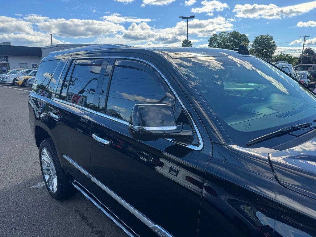 Used 2018 Cadillac Escalade Platinum AWD/4WD image 12