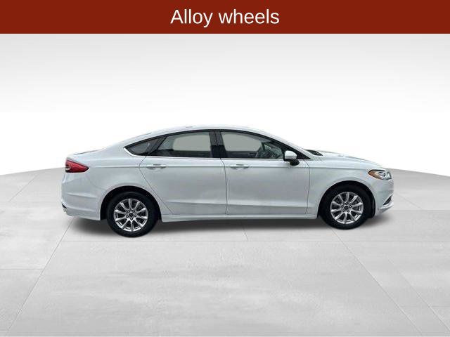 Used 2018 Ford Fusion S FWD image 8