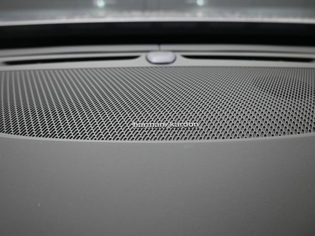 New 2026 Volvo XC90 B6 Plus w/ Protection Package Premier image 31