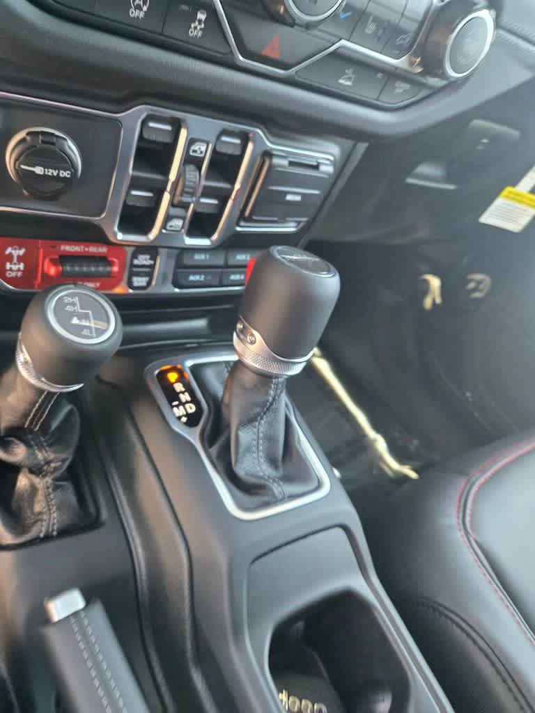 New 2026 Jeep Gladiator Rubicon AWD/4WD image 13