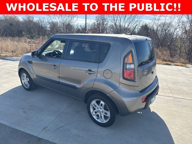 Used 2011 Kia Soul + image 5