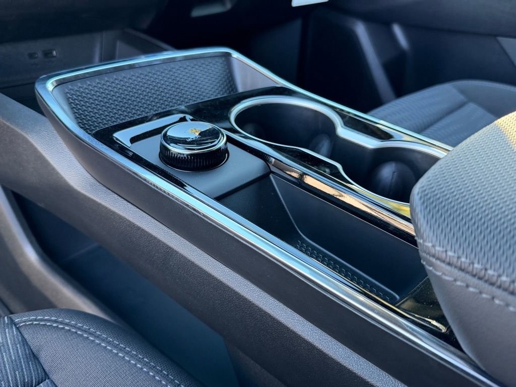 New 2026 Chevrolet Equinox LT w/ Safety and Technology Package image 14