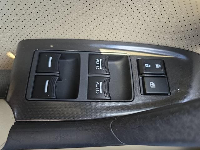 Used 2012 Acura TSX Sedan FWD image 30