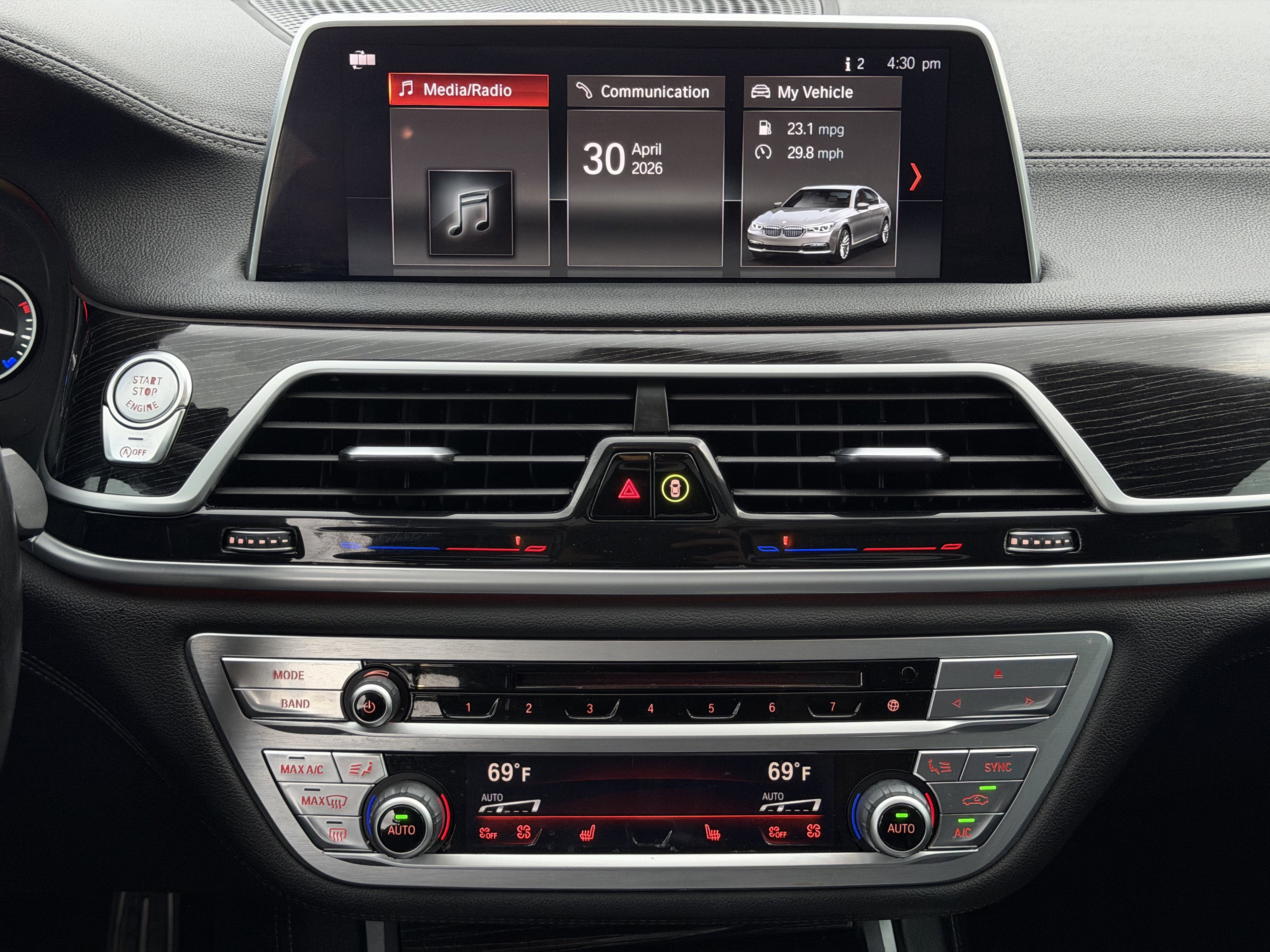 Used 2019 BMW 750i RWD image 26
