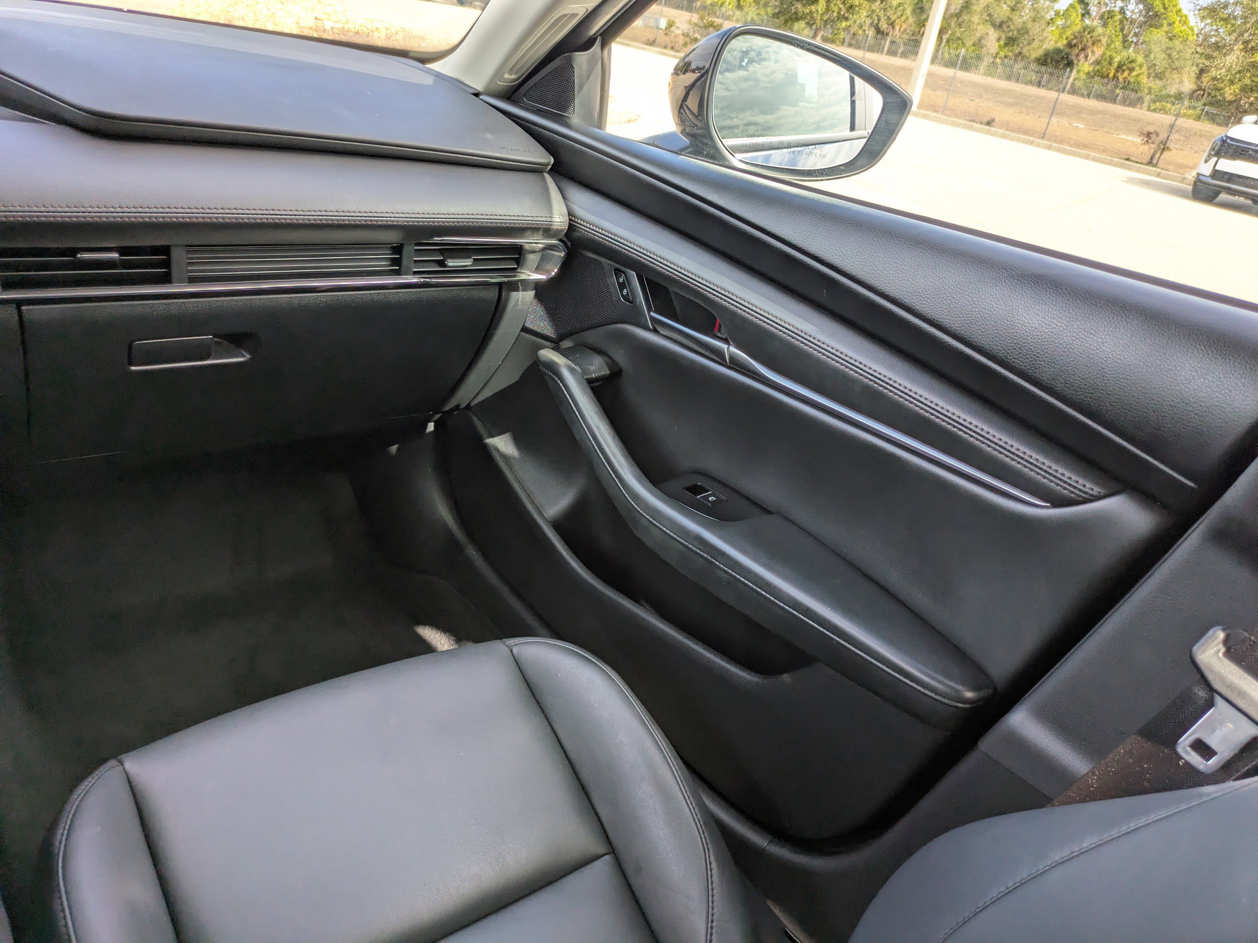 Used 2024 MAZDA MAZDA3 s image 17