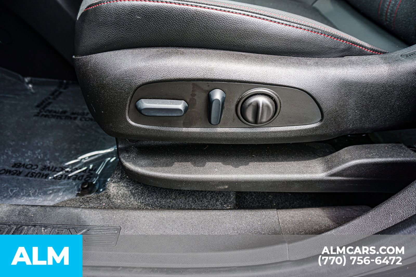 Used 2023 Chevrolet Equinox RS FWD image 39