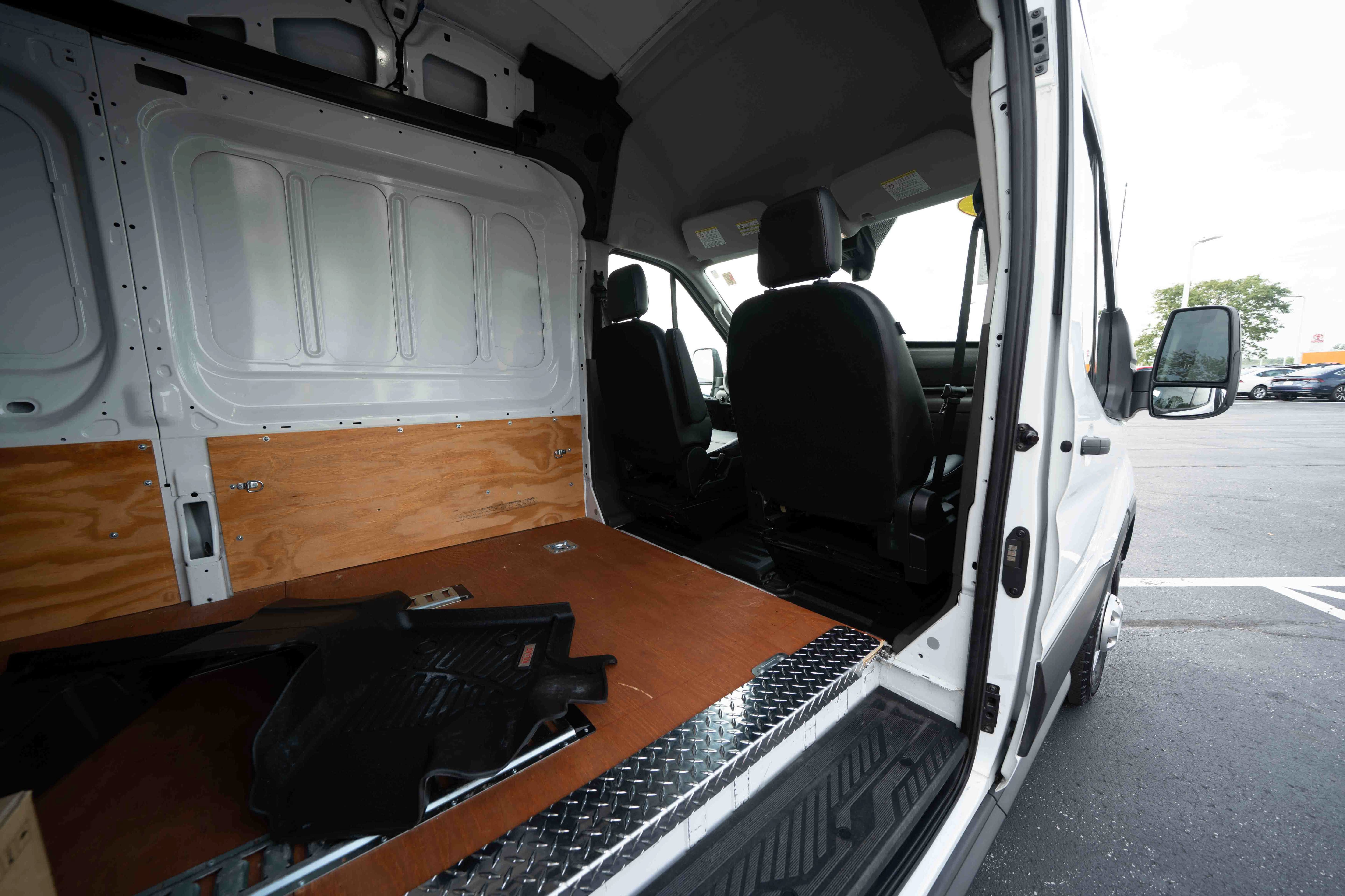 Used 2023 Ford Transit 250 148 High Roof Extended AWD image 22