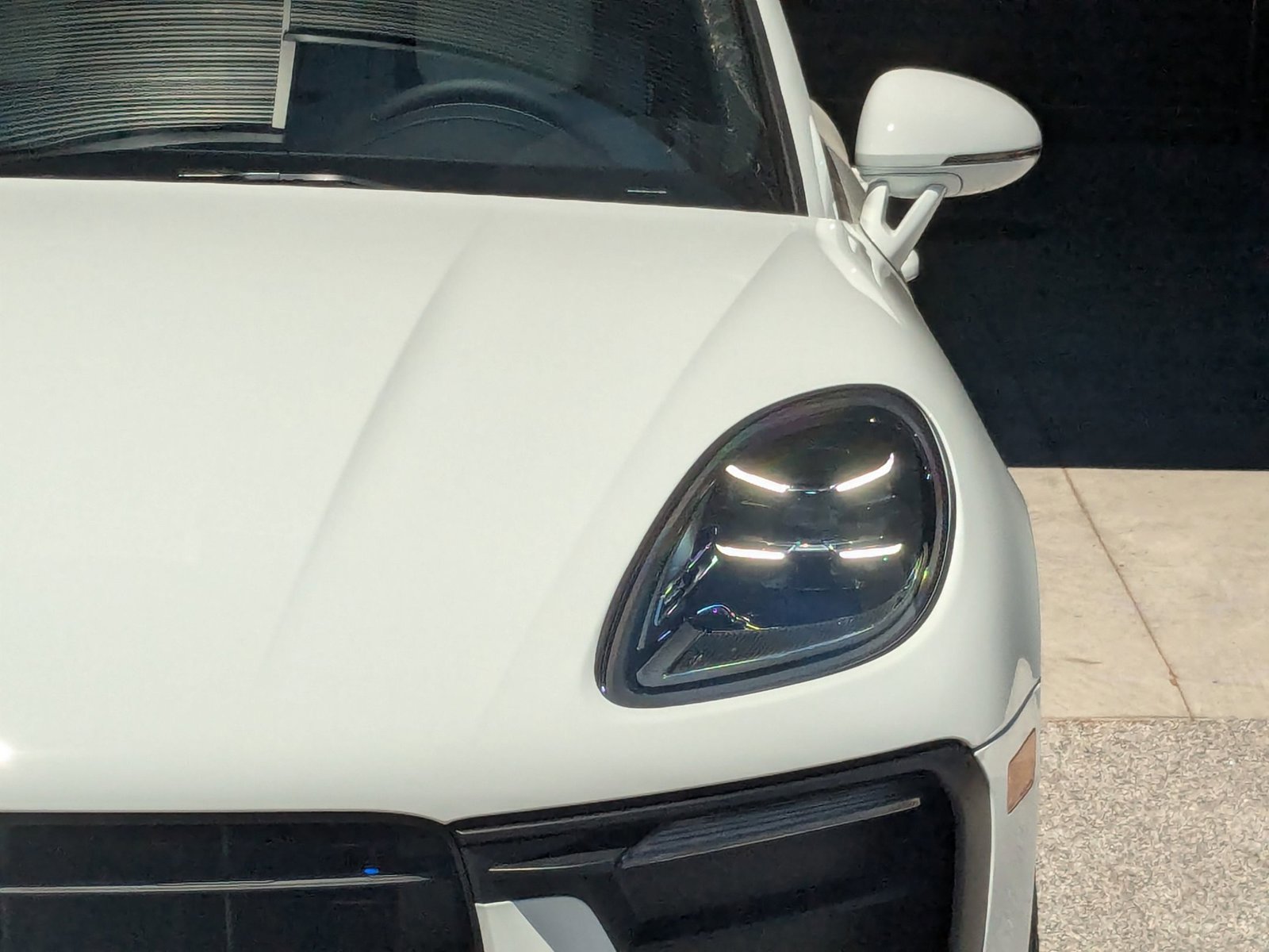 New 2026 Porsche Macan AWD/4WD image 12