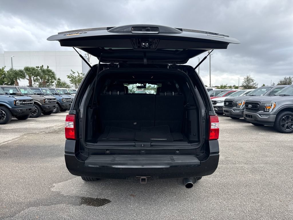 Used 2016 Ford Expedition Limited image 30