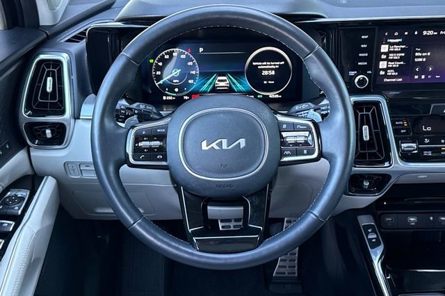 Certified 2023 Kia Sorento SX Prestige w/ Panoramic Sunroof Package AWD/4WD image 19