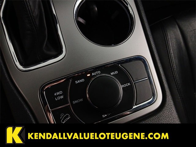 Used 2018 Jeep Grand Cherokee Limited image 16