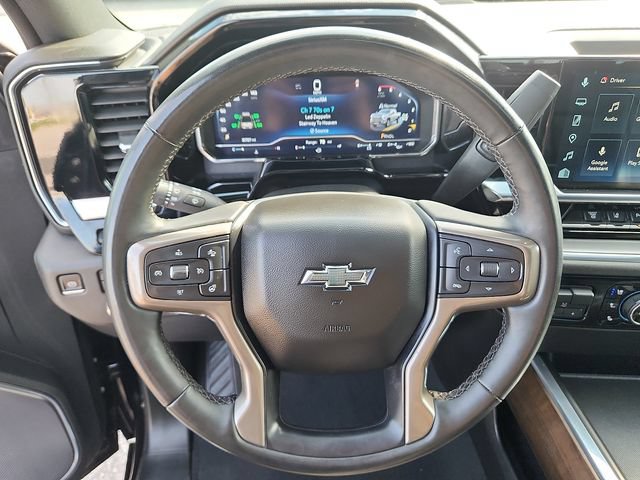 Used 2024 Chevrolet Silverado 2500 High Country w/ High Country Premium Package AWD/4WD image 14