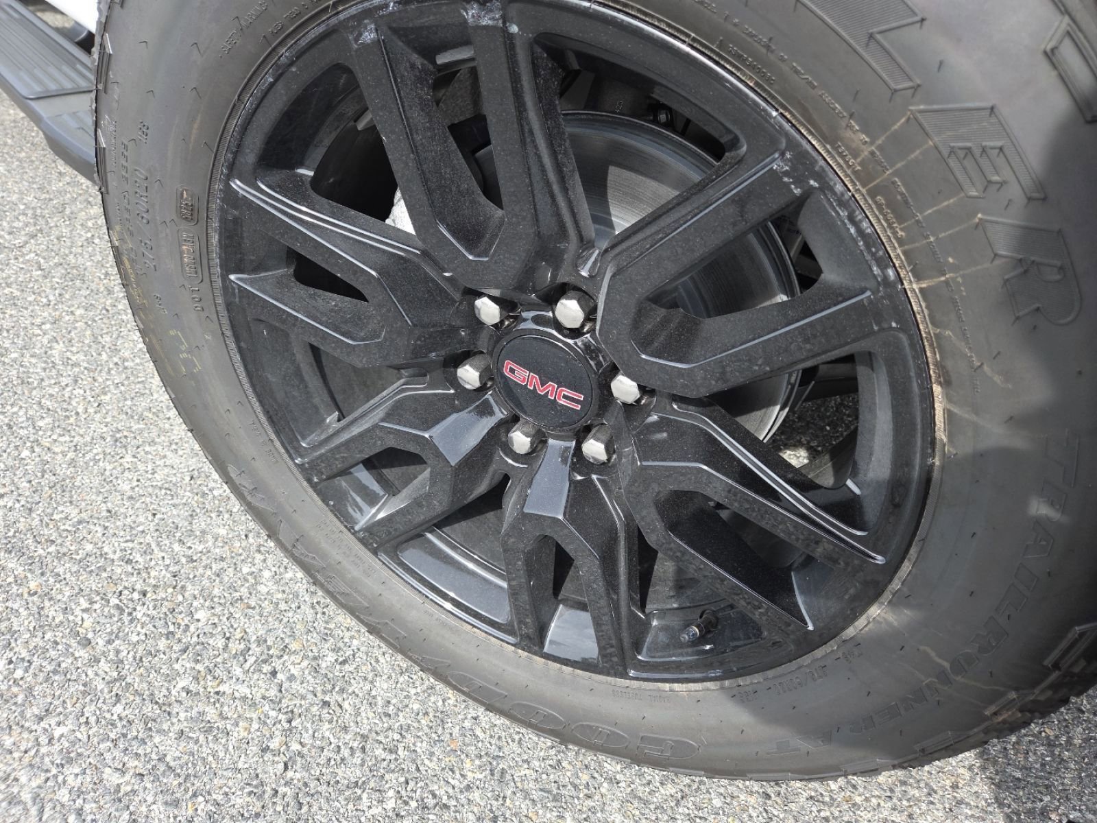 New 2026 GMC Sierra 1500 Elevation w/ Elevation Premium Package image 17