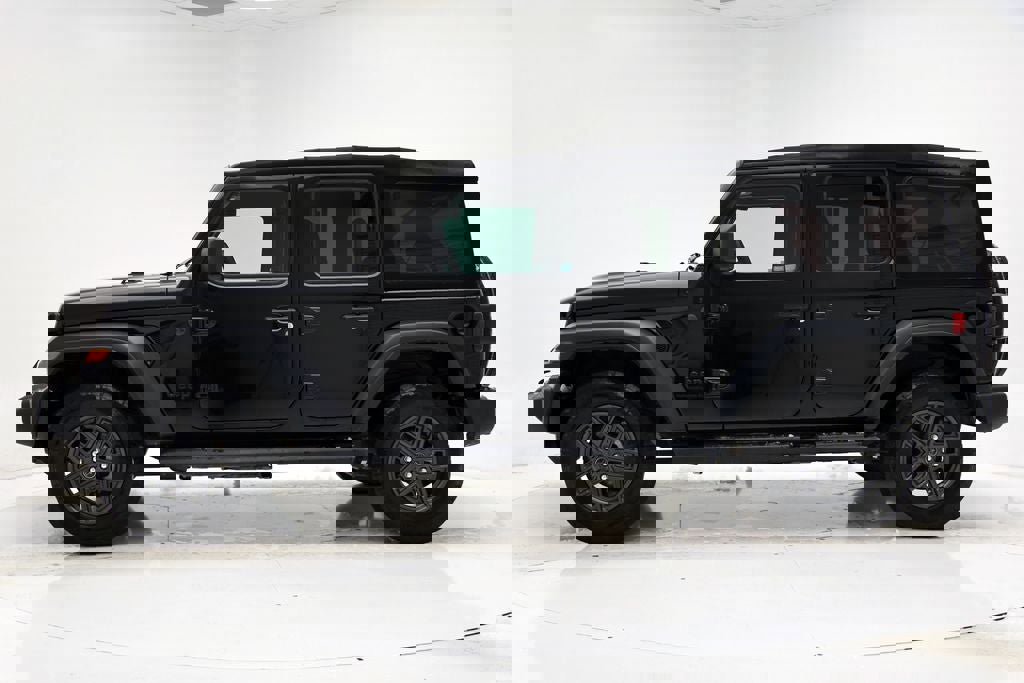 Used 2024 Jeep Wrangler Sport S image 5