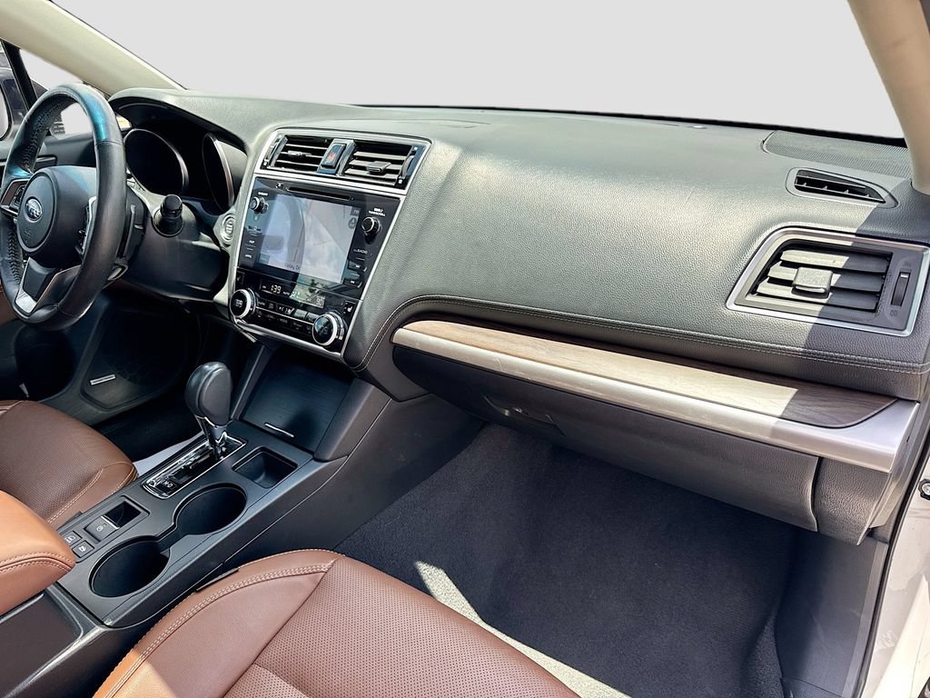 Used 2019 Subaru Outback 2.5i Touring w/ Popular Package #3A AWD/4WD image 37