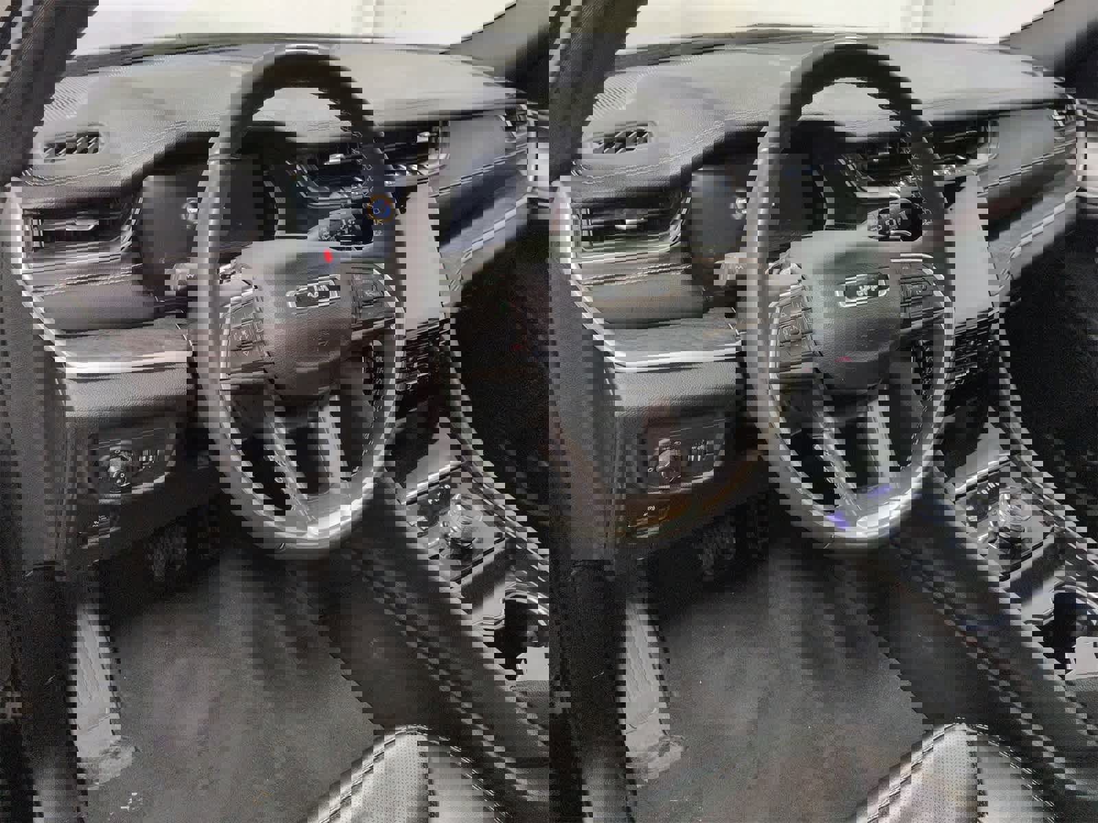 Used 2024 Jeep Grand Cherokee L Limited w/ Luxury Tech Group II image 10