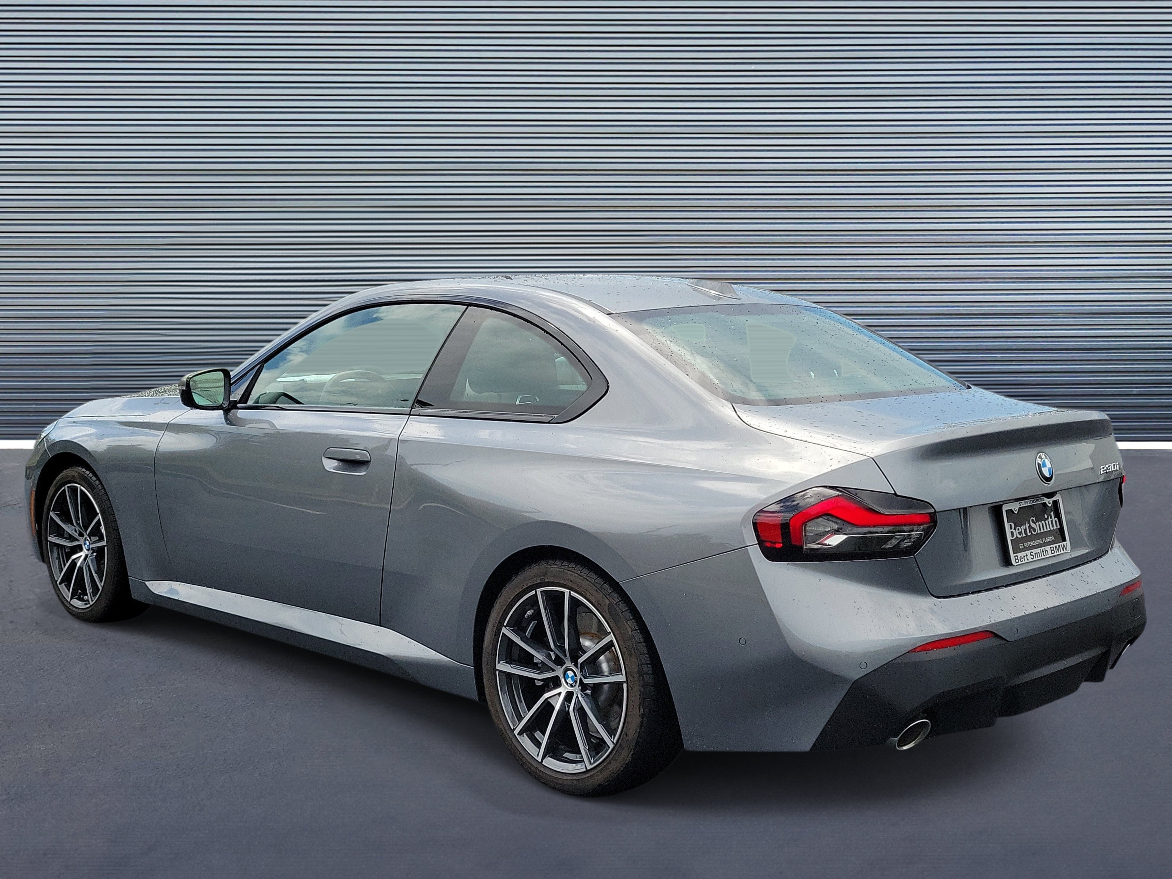 Used 2025 BMW 230i Coupe RWD image 4
