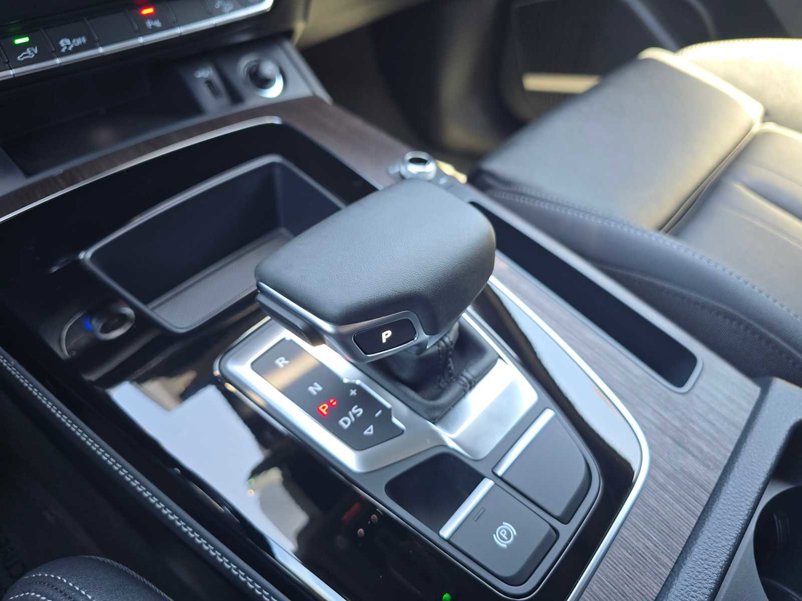 New 2025 Audi Q5 e Premium Plus w/ Premium Plus Package image 34