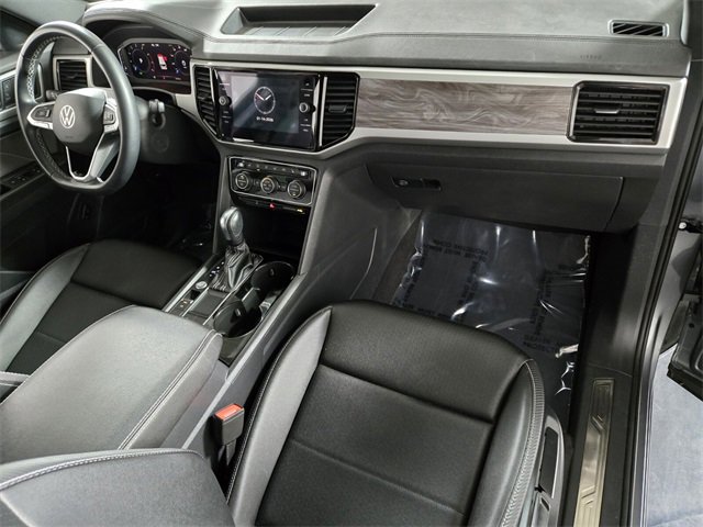 Used 2023 Volkswagen Atlas Cross Sport SE w/ Black Wheel Package image 23