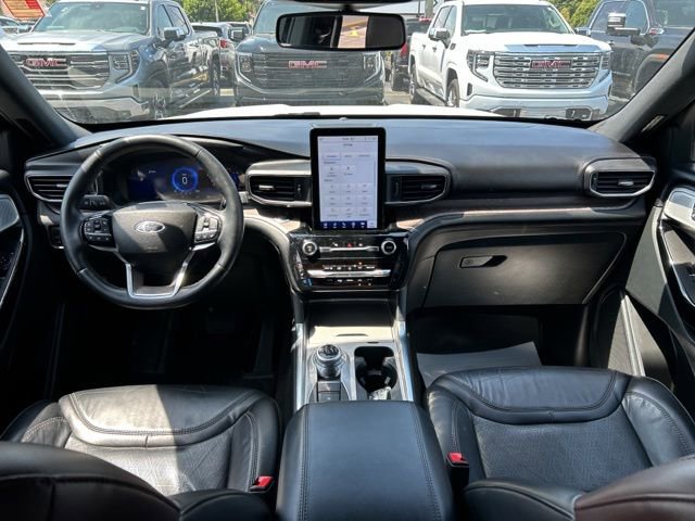 Used 2023 Ford Explorer Platinum w/ Technology Package AWD/4WD image 26