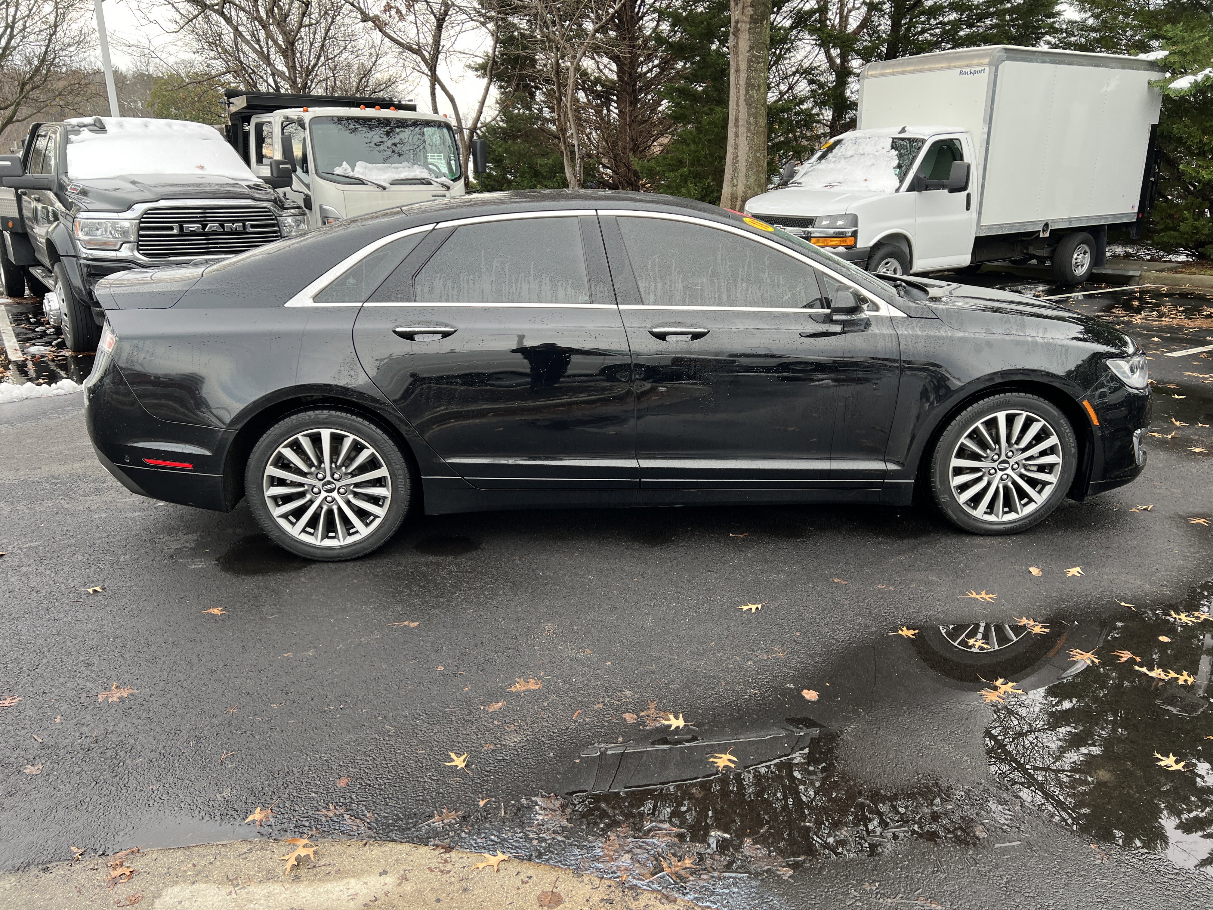 Used 2018 Lincoln MKZ Select w/ Technology Package image 11