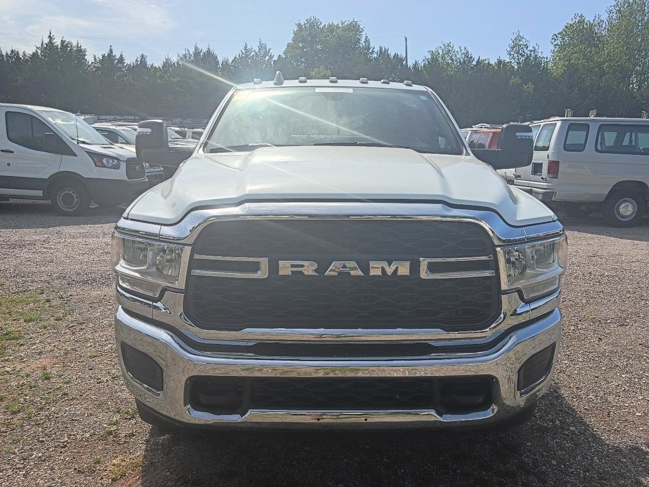 Used 2024 RAM 3500 Tradesman w/ Chrome Appearance Group AWD/4WD image 2