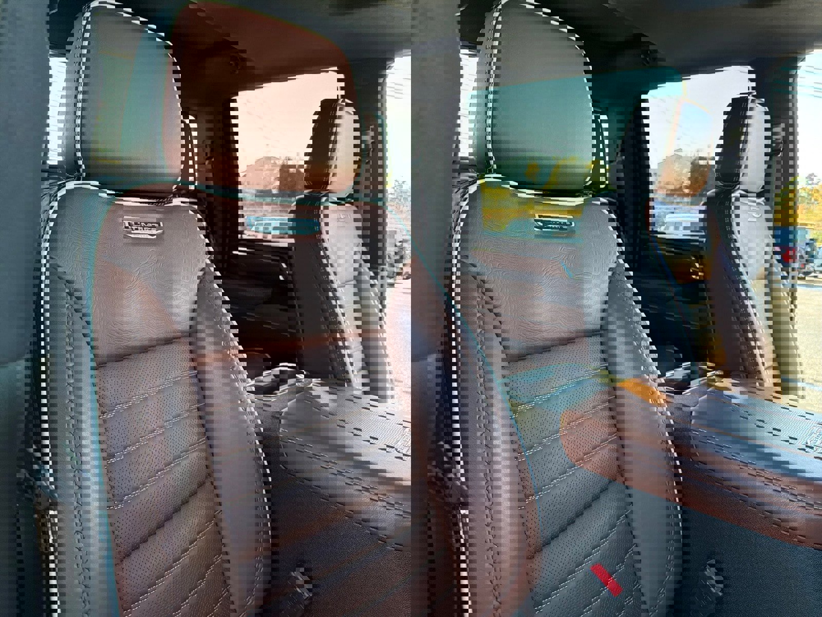 Used 2024 GMC Sierra 2500 Denali Ultimate image 23