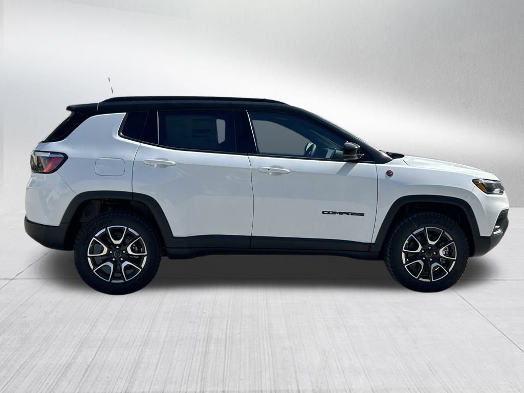 New 2026 Jeep Compass Trailhawk image 4