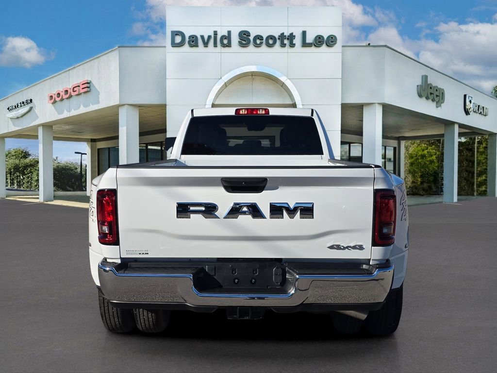 Used 2025 RAM 3500 Tradesman w/ Chrome Appearance Group image 7