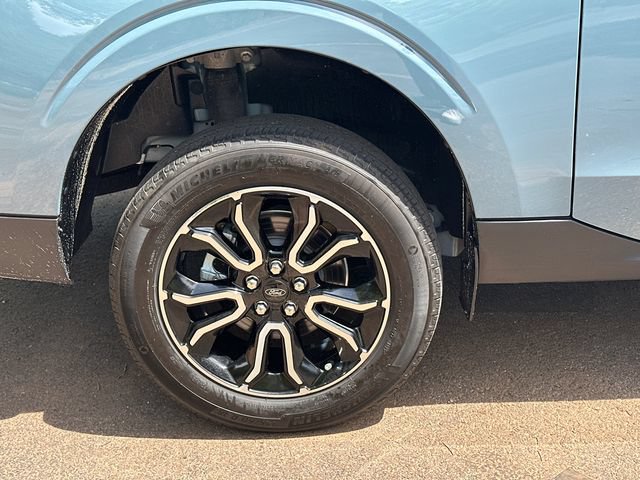 Certified 2023 Ford Maverick Lariat FWD image 21