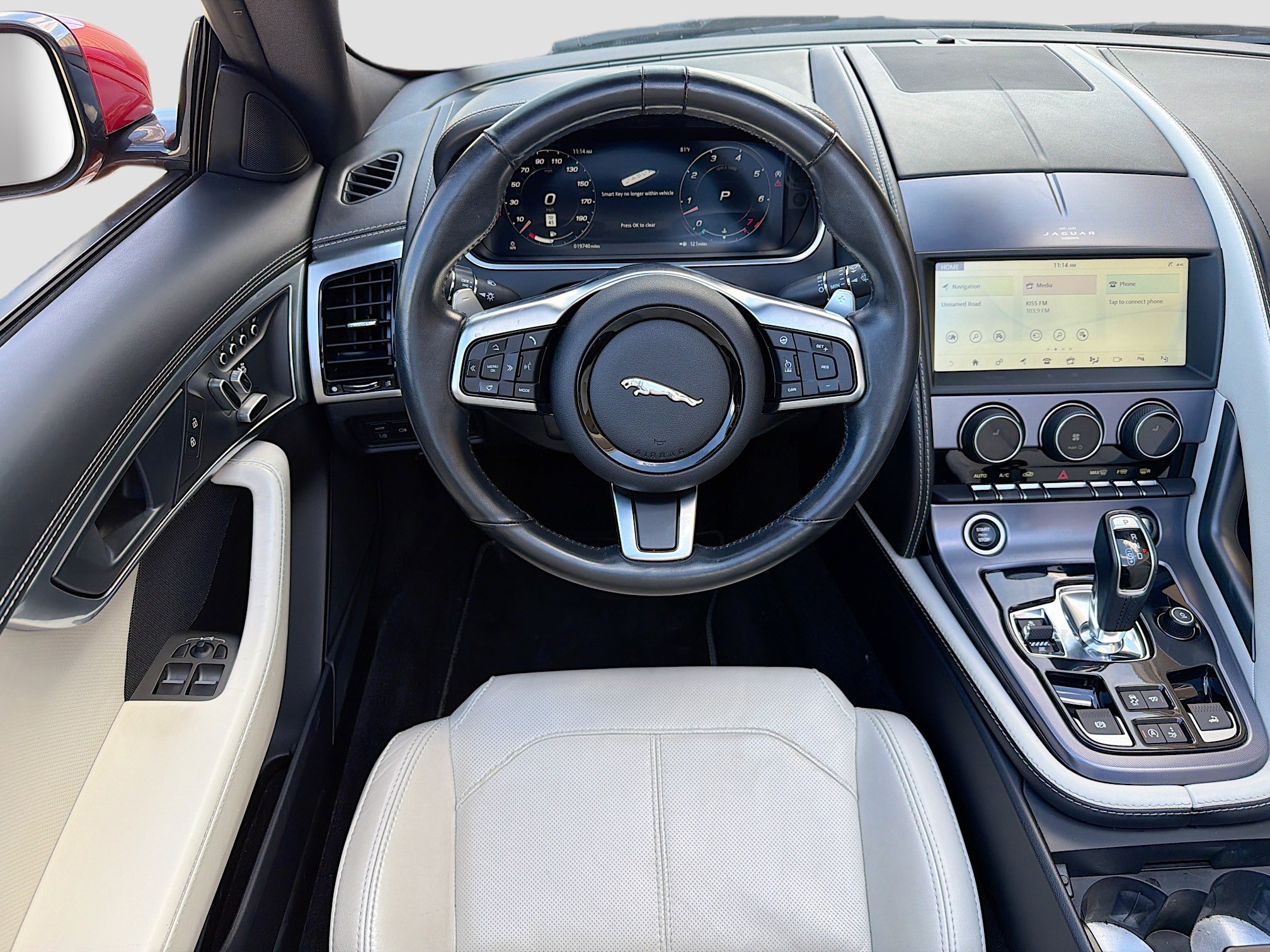 Used 2023 Jaguar F-TYPE Convertible image 16