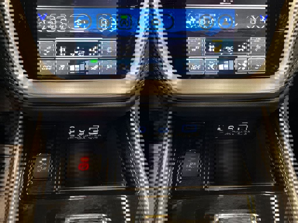 Certified 2025 Subaru Legacy Premium image 28